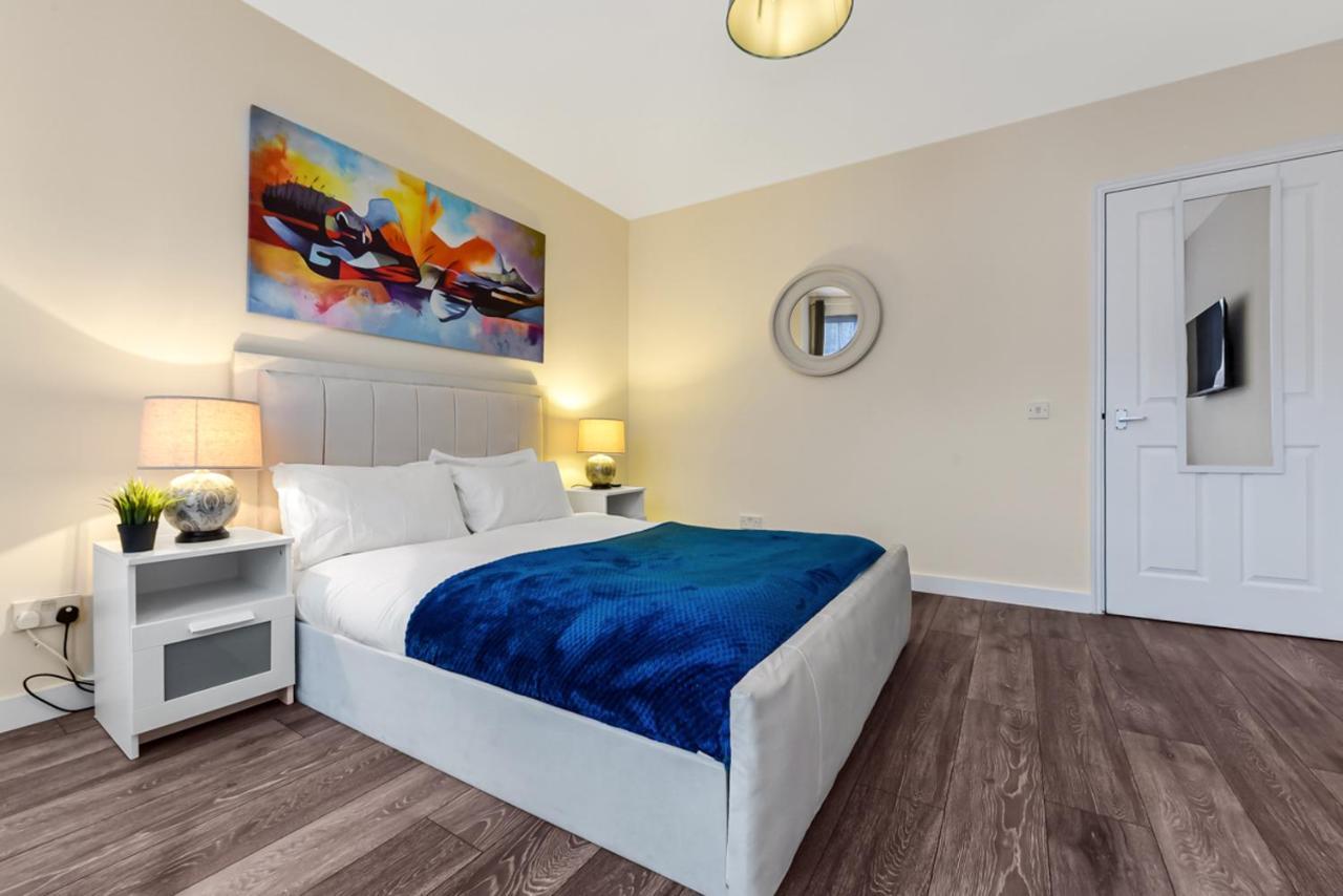 Family Friendly, Zone 2, 2 Beds, Overground London Eksteriør bilde