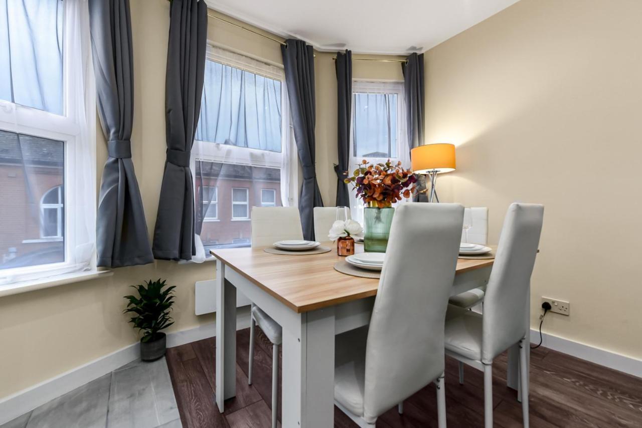 Family Friendly, Zone 2, 2 Beds, Overground London Eksteriør bilde