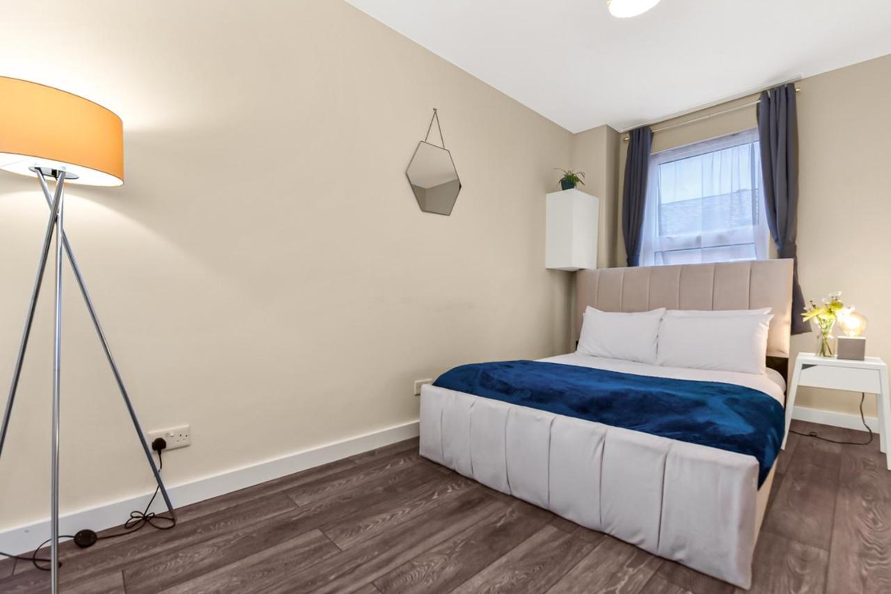 Family Friendly, Zone 2, 2 Beds, Overground London Eksteriør bilde